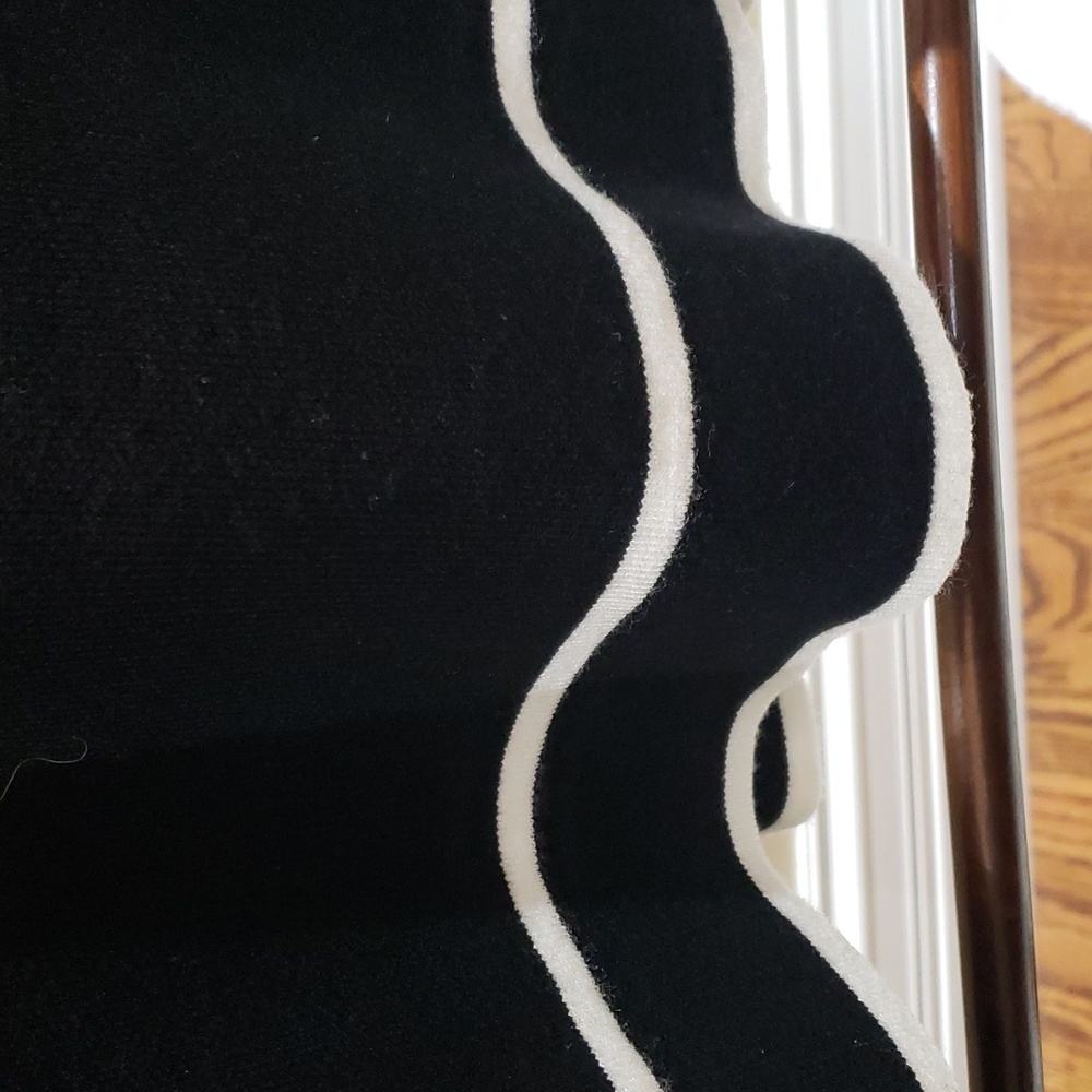 Tahari Black and White Women's Sweater - Picture 11 of 16